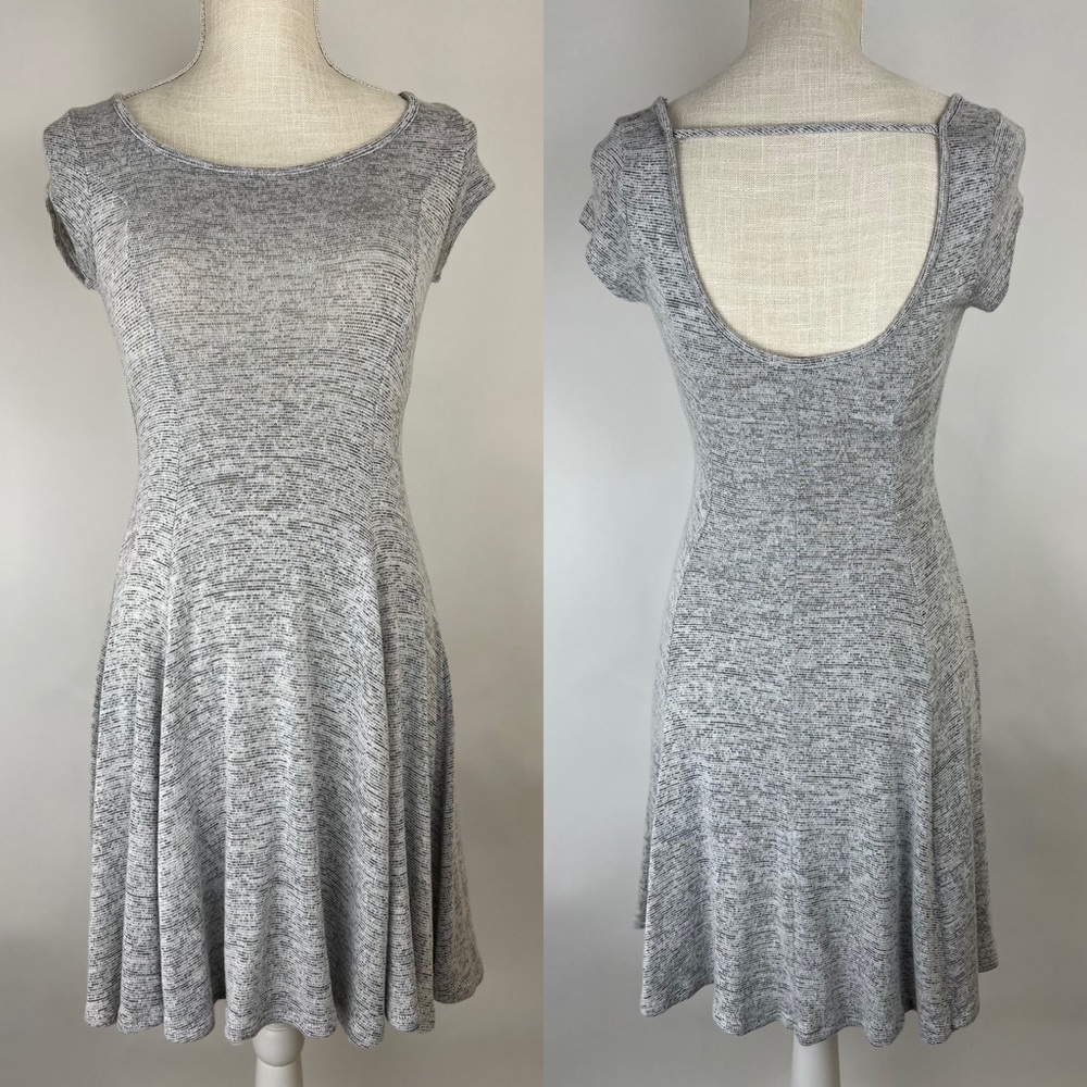 ACEMI from Anthropologie mini dress cap sleeves heathered gray open back - Picture 2 of 7